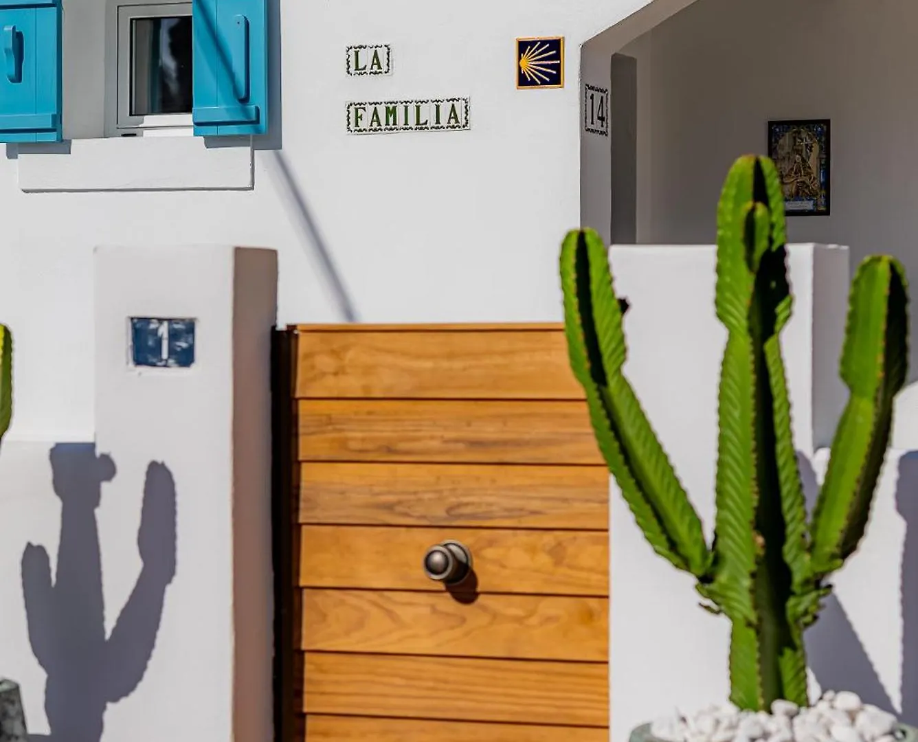 La Familia Beach House La Cala location